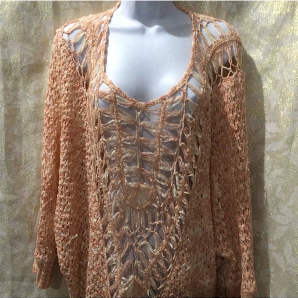 Daytrip Peach and Cream Knit Crochet Weave Tunis Top Medium